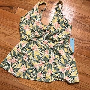 NWT Birdsong tankini top with underwire - size 38DDD.  Yellow with pink flowers